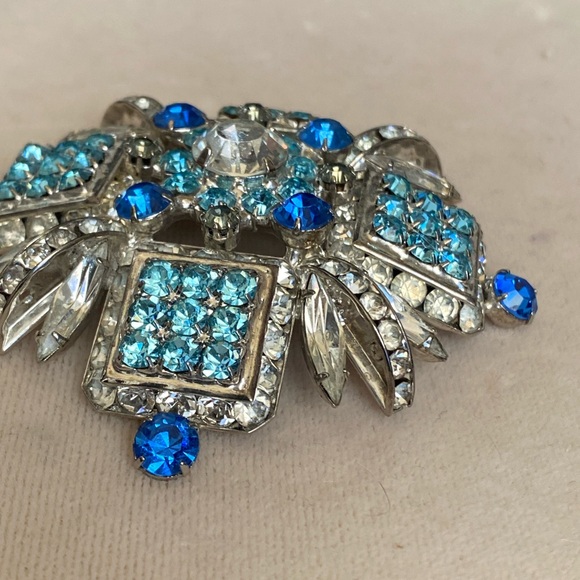 Vintage Blue & Clear Large Rhinestone Brooch - Picture 4 of 13